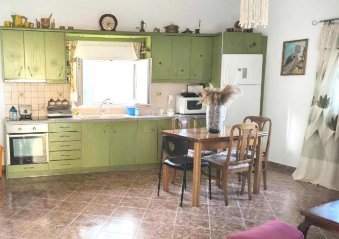 Elena'S Farm House Near Airport And Artemida Beach Exteriér fotografie