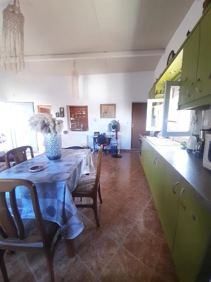 Elena'S Farm House Near Airport And Artemida Beach Exteriér fotografie
